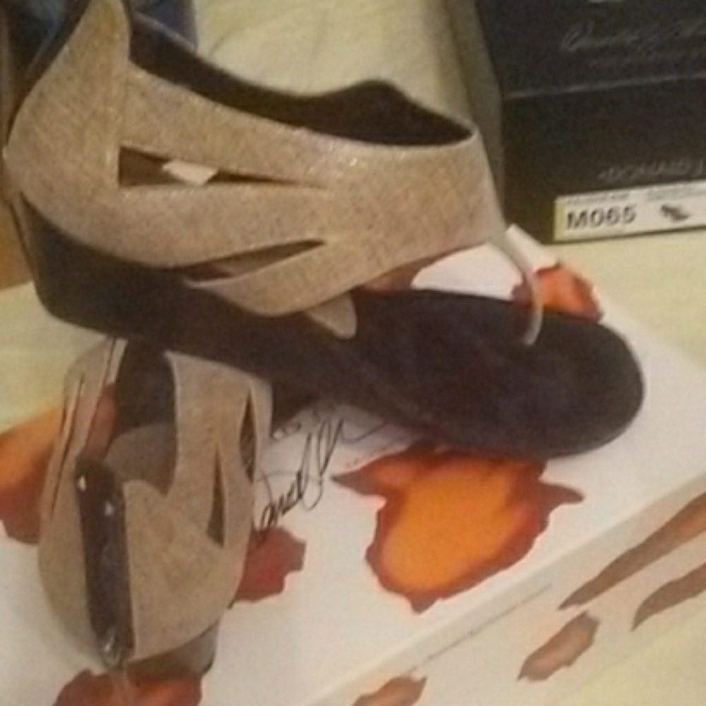 Donald J Pliner Women's sandals
